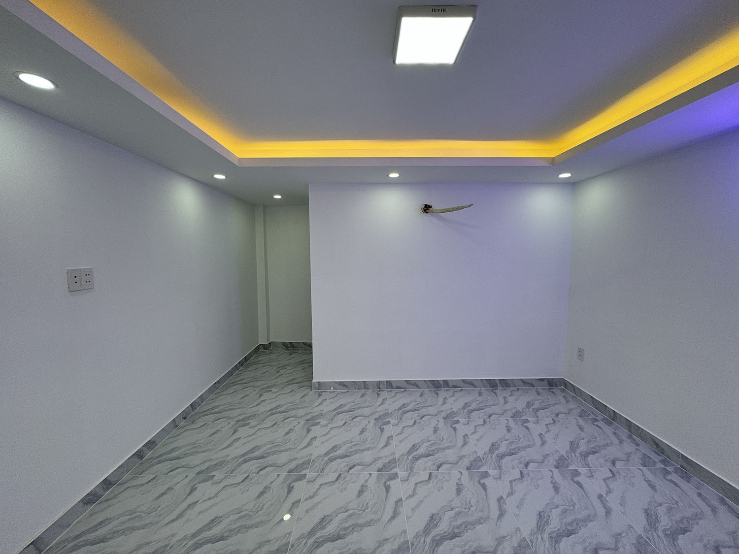 Nhà phố 3 lầu (4mx12,5m=50m2) 5 phòng ngủ hẻm ôtô 7 chỗ khu đồng bộ Nguyễn Thượng Hiền, Bình Thạnh